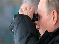 نماش قدرت پوتین در کریمه