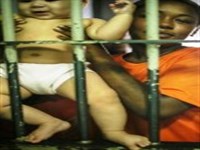 خرید نوزاد زنان زندانی + تصاویر